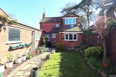 undefined, Shepherds Walk, Farnborough GU14