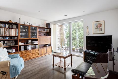 undefined, Top floor w/parking & balcony | Church Road, Haywards Heath