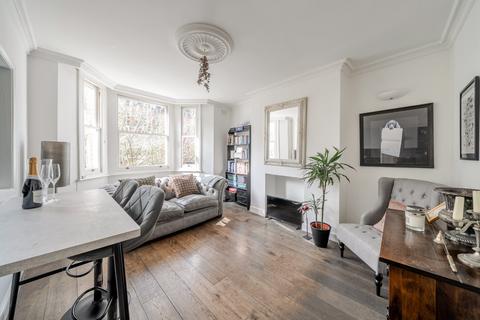 2 bedroom flat for sale, Handforth Road, Oval, London, SW9