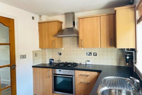 2 bedroom terraced house to rent, Strathallan Drive KY2