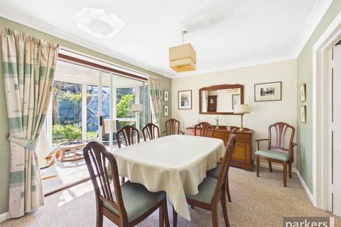 4 bedroom detached house for sale, Brackendale Way, Berkshire RG6
