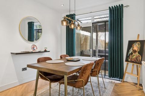 3 bedroom semi-detached house for sale, Church Road, Iver Heath SL0