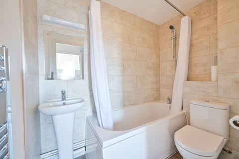 Studio for sale, Chaucer Drive, Bermondsey, London, SE1