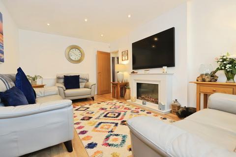 2 bedroom bungalow for sale, Clifton Gardens, Wolverhampton WV8