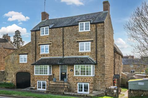 4 bedroom house for sale, Aynho Road, Adderbury, OX17
