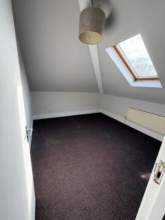 2 bedroom apartment to rent, Brondesbury Road, London, NW6
