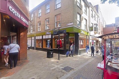 Retail property (high street) to rent, 7 Trinity Sq Colchester CO1 1JT