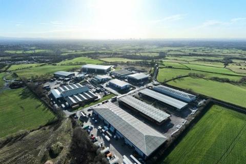 Warehouse to rent, Whittle Ln Heywood OL10 2SX