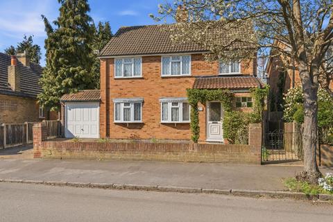 3 bedroom detached house for sale, Wellington Road, Ashford, TW15