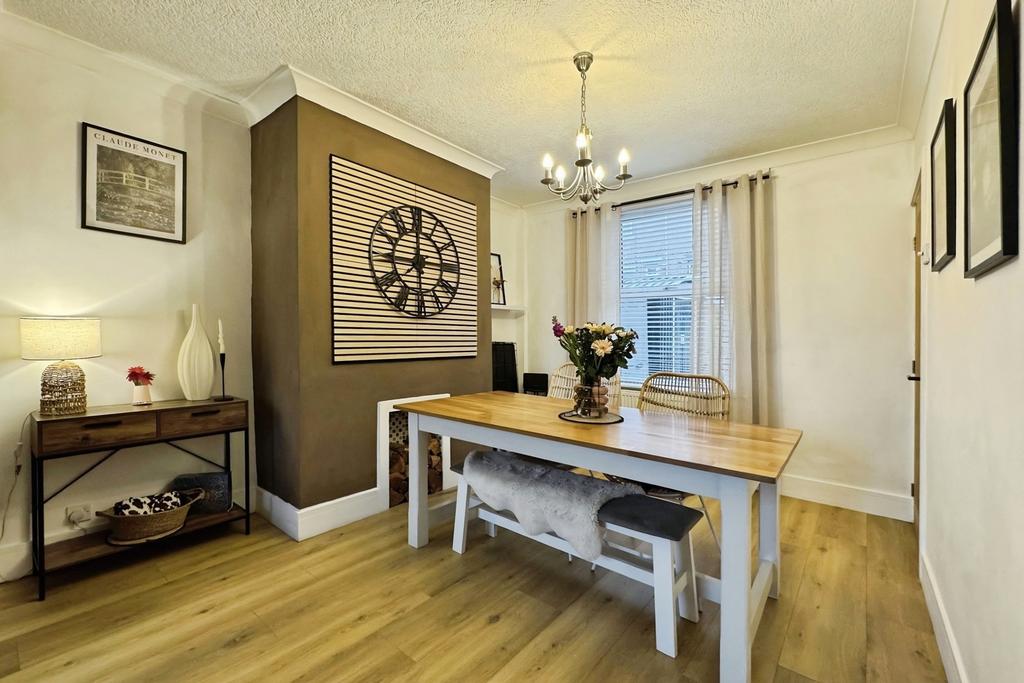 Living/Dining Room