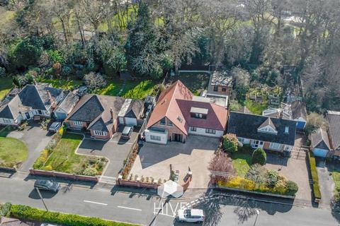 5 bedroom detached house for sale, Monkton Close, Ferndown BH22