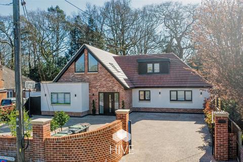 5 bedroom detached house for sale, Monkton Close, Ferndown BH22
