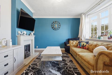 3 bedroom terraced house for sale, Dagnam Park Drive, Romford, RM3
