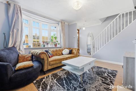 3 bedroom terraced house for sale, Dagnam Park Drive, Romford, RM3