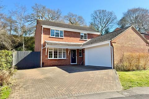 4 bedroom detached house for sale, Partridge Road, Dibden Purlieu, SO45