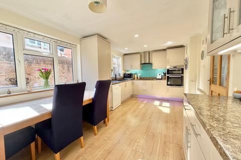 4 bedroom detached house for sale, Partridge Road, Dibden Purlieu, SO45