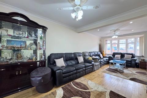 5 bedroom semi-detached house for sale, Grange Hill, Edgware, HA8