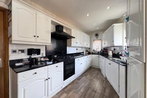 5 bedroom semi-detached house for sale, Grange Hill, Edgware, HA8