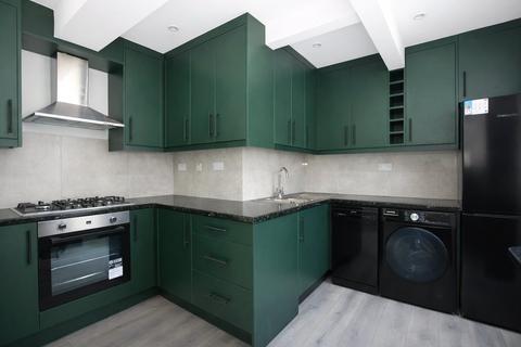 undefined, Woodside Road, Guildford, Surrey, GU2