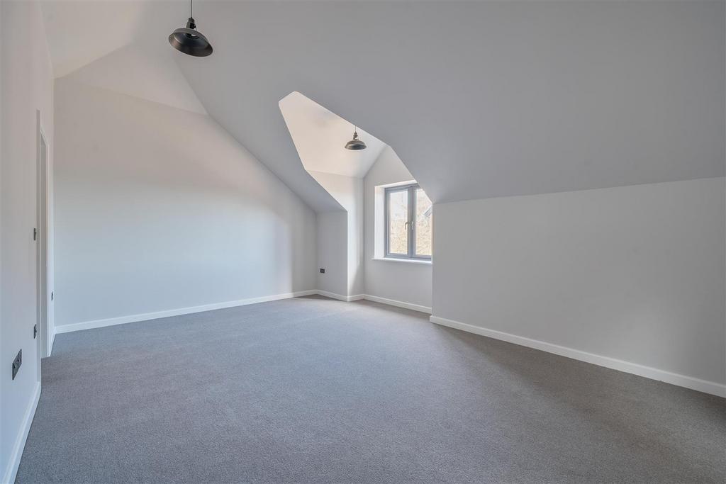 Bedroom 1.jpg