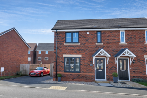 3 bedroom semi-detached house for sale, Rosefinch Drive, Norton Canes, WS11 9AG - Beautifully Presented Throughout