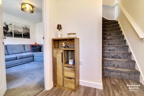 3 bedroom semi-detached house for sale, Rosefinch Drive, Norton Canes, WS11 9AG - Beautifully Presented Throughout
