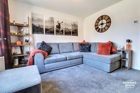 3 bedroom semi-detached house for sale, Rosefinch Drive, Norton Canes, WS11 9AG - Beautifully Presented Throughout
