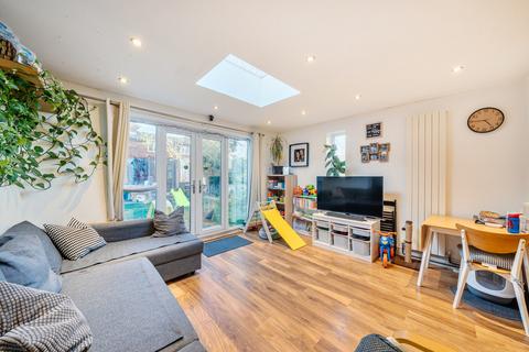 2 bedroom apartment for sale, Ash Grove, London, SE20
