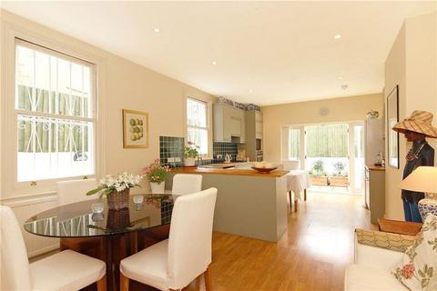 undefined, Wardo Avenue, Fulham SW6