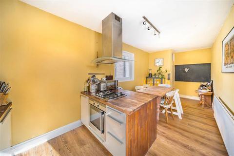1 bedroom flat for sale, Queens Crescent, LONDON NW5