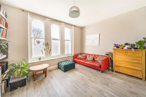 1 bedroom flat for sale, Queens Crescent, LONDON NW5