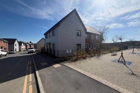 3 bedroom semi-detached house to rent, Waun Fawr, Swansea, SA6