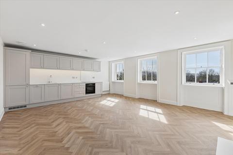 undefined, Cheltenham, Gloucestershire GL52.