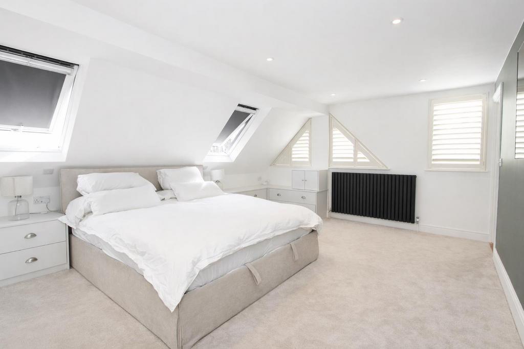 Bed 1b.JPG