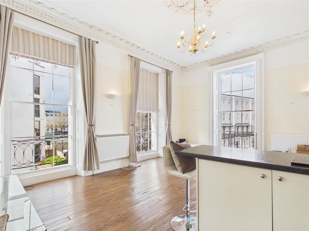 1-bed-central-cheltenham3.jpg