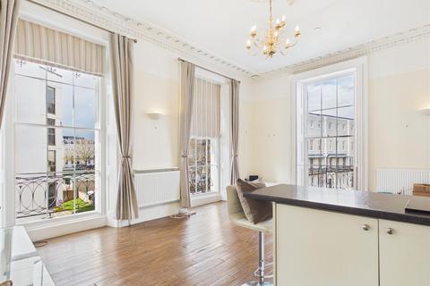 undefined, Wellington Street, Cheltenham