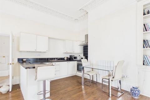 undefined, Wellington Street, Cheltenham