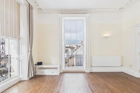 undefined, Wellington Street, Cheltenham