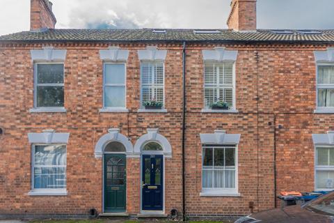 4 bedroom terraced house for sale, Newport Road, New Bradwell, Milton Keynes, MK13