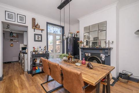 4 bedroom terraced house for sale, Newport Road, New Bradwell, Milton Keynes, MK13
