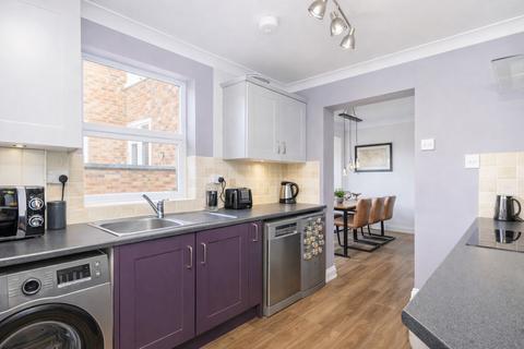 4 bedroom terraced house for sale, Newport Road, New Bradwell, Milton Keynes, MK13