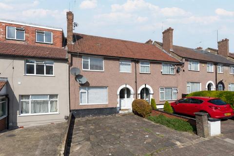 4 bedroom house to rent, Ballards Road, NW2