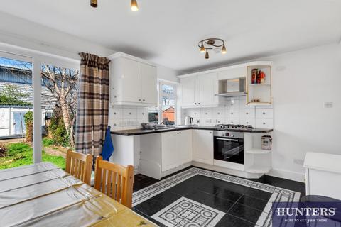 4 bedroom house to rent, Ballards Road, NW2