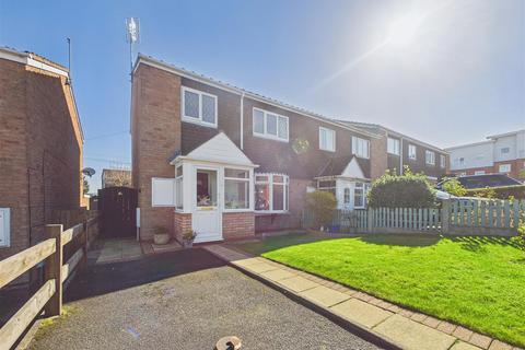 3 bedroom house for sale, Ravenhill Close, Brereton, Rugeley