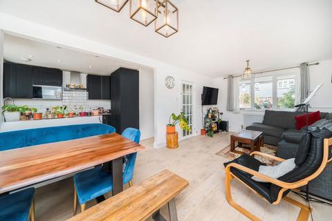 3 bedroom house for sale, Stellman Close, London E5