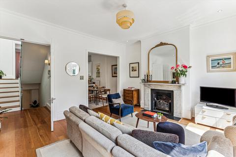 3 bedroom flat for sale, Redburn Street, Chelsea, SW3