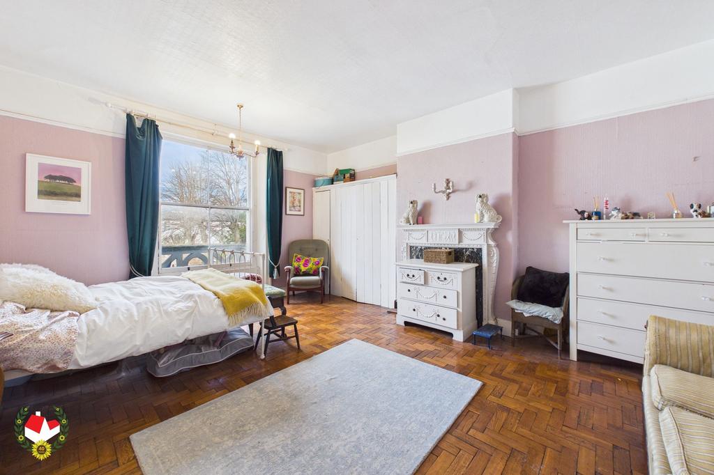 Front Bedroom