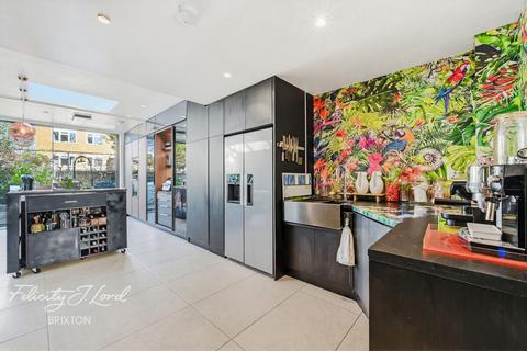5 bedroom terraced house for sale, Inglis Street, London