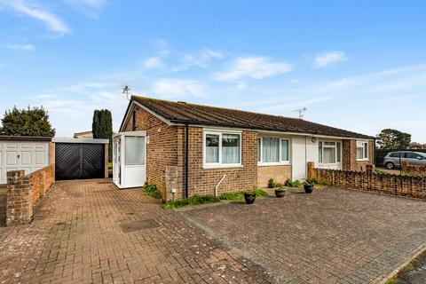 2 bedroom bungalow for sale, Nightingale Avenue, Hythe, CT21