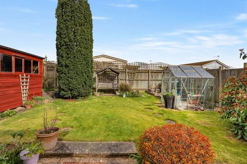 2 bedroom bungalow for sale, Nightingale Avenue, Hythe, CT21